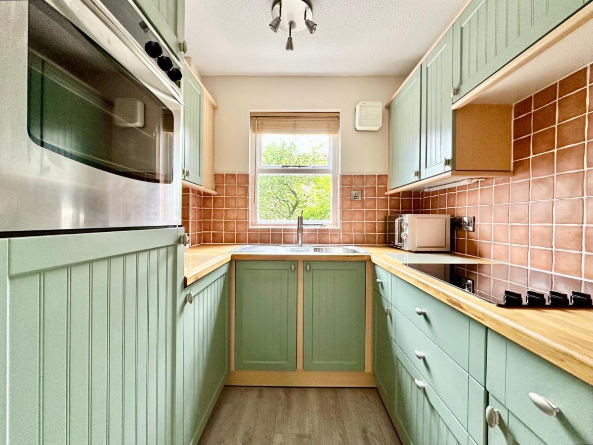 Cherry Blossom Cottage York Exterior foto